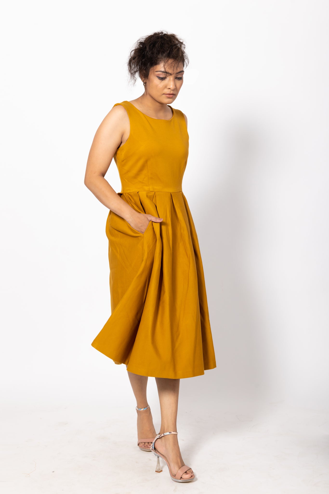 Mustard Pleated Sleeveless Dress with A Boat Neck